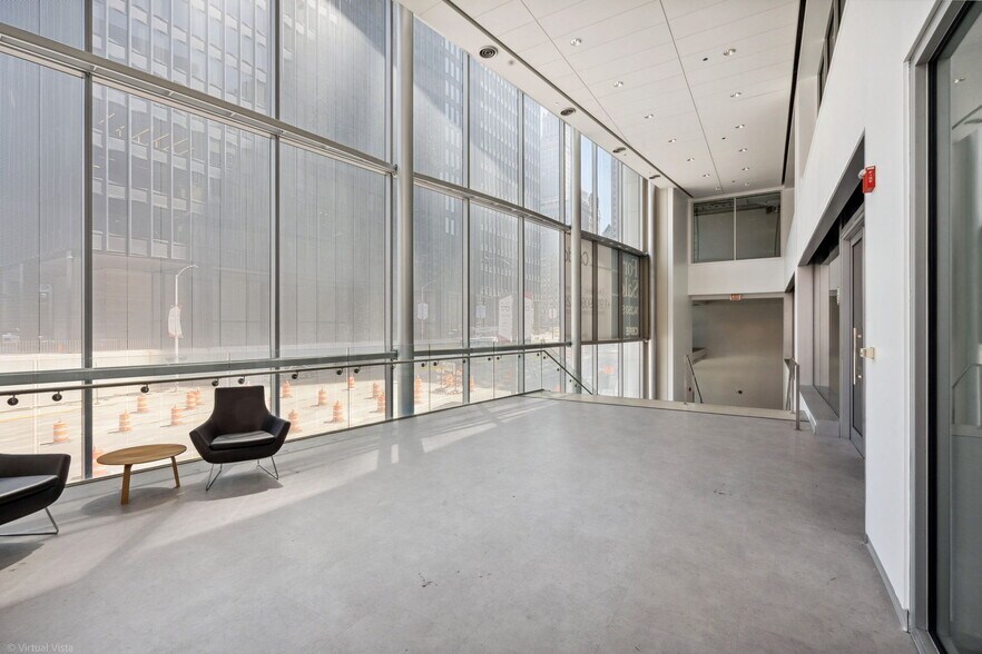 More Photos Of 360 N State St, Chicago General Retail For Sale