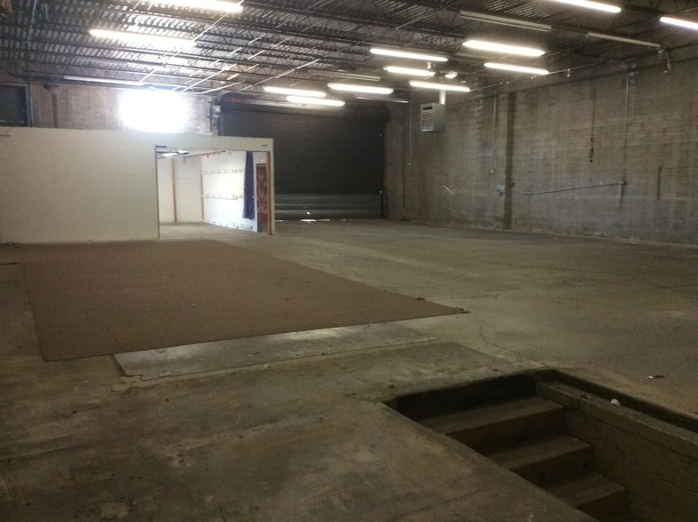 More Photos Of 24 Sheridan Ave, Clifton Warehouse For Sale
