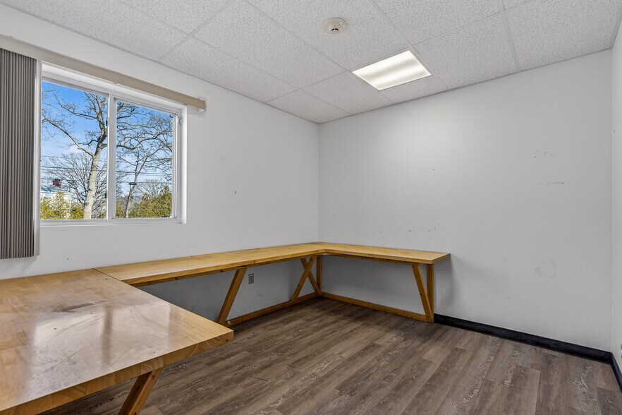 More Photos Of 430 Chapel Hill Rd, Oakdale Freestanding For Lease