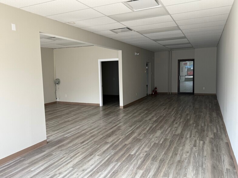 More Photos Of 61 Main St, Norwalk Storefront Retail Office For Lease