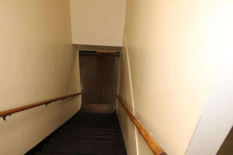 More Photos Of 604 Washington Ave, Greenville Bank For Lease