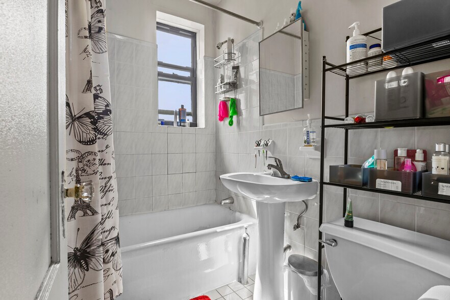 More Photos Of 714 56th St, Brooklyn Apartments For Sale