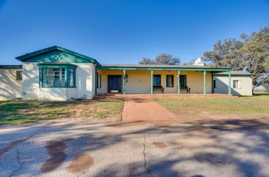 More Photos Of 2070 SW Loop 338, Odessa Specialty For Lease