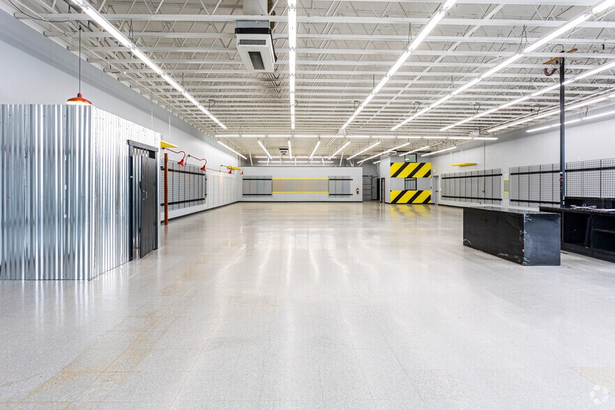 More Photos Of 31430 Pacific Hwy S, Federal Way Freestanding For Lease