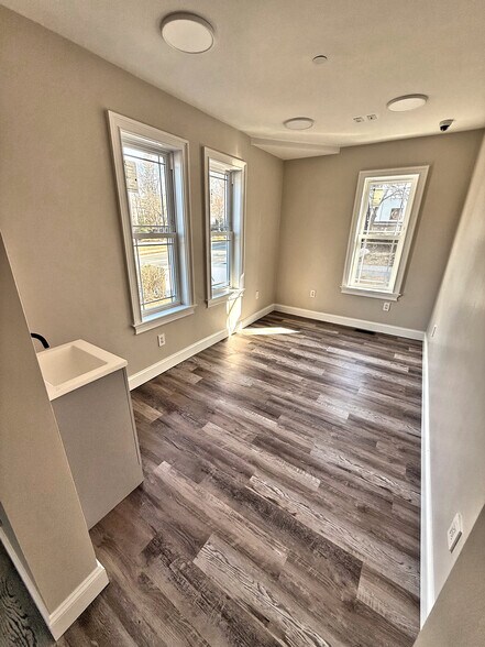 More Photos Of 44 Montvale Ave, Stoneham Office Residential For Sale