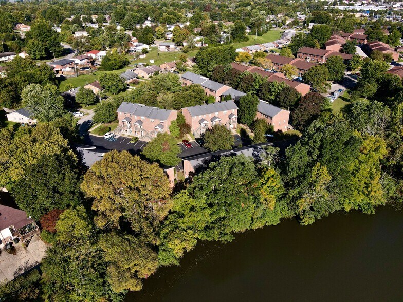 More Photos Of 3353-3375 Cove Lake Dr, Lexington Apartments For Sale