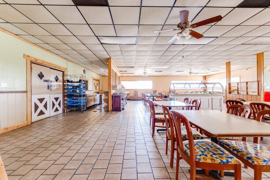 More Photos Of 103 Interstate 40, Shamrock Restaurant For Sale