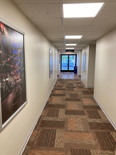 More Photos Of 363 Vanadium Rd, Pittsburgh Medical For Lease