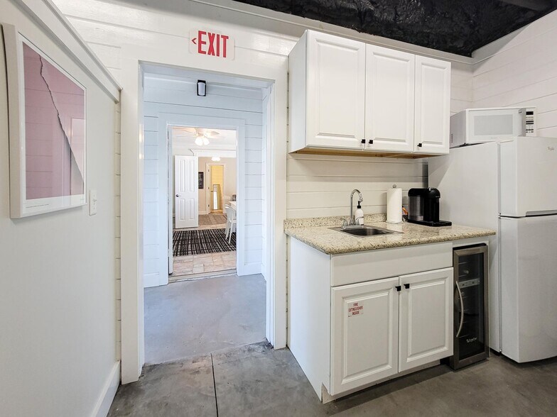 More Photos Of 3567 E County Highway 30A, Santa Rosa Beach Office For Sale