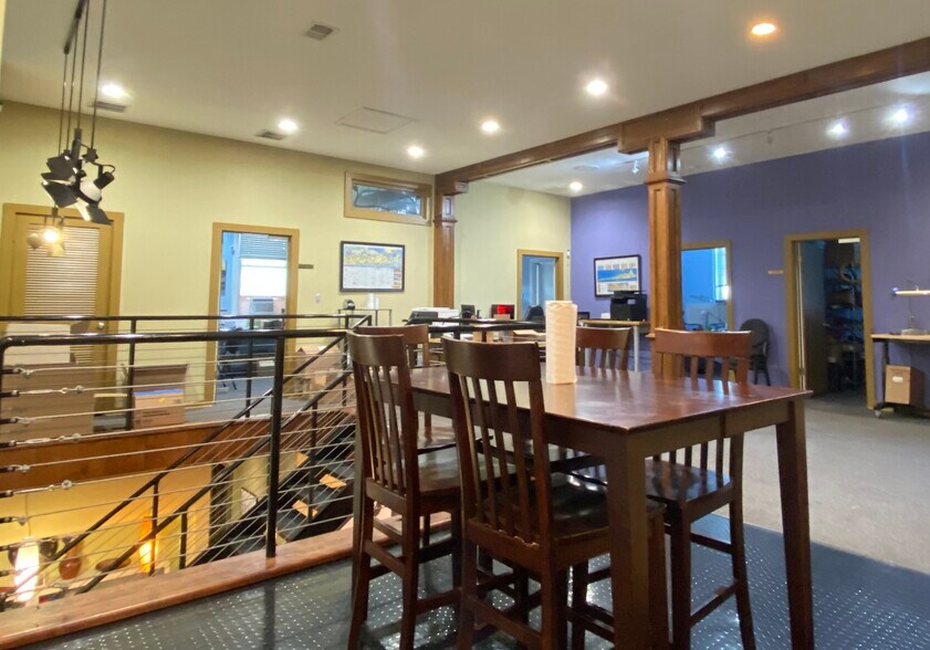 More Photos Of 523 24th St, Galveston Loft Creative Space For Sale