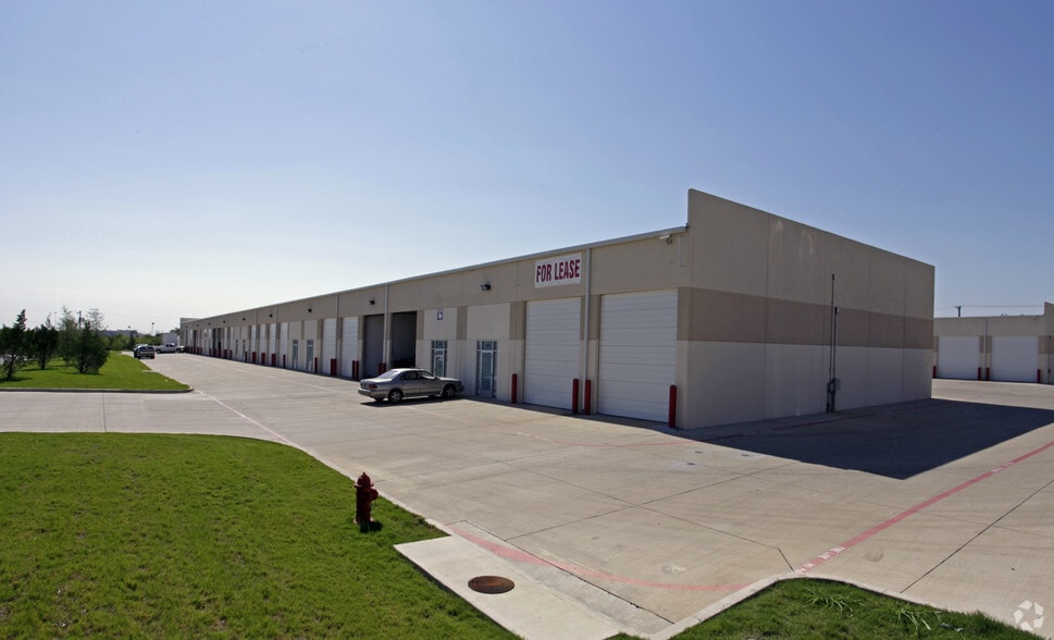 More Photos Of 5317 Superior Pky, Fort Worth Unknown For Lease