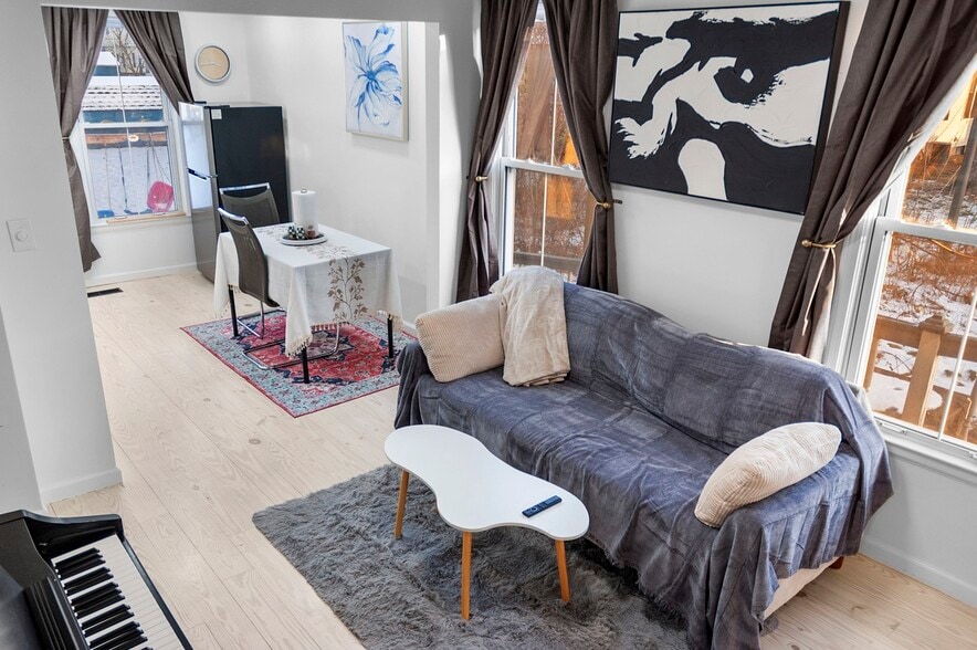 More Photos Of 17-19 Silver Ln, East Hartford Apartments For Sale