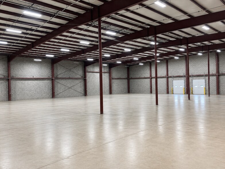 More Photos Of 56 Wendling way, Elkview Industrial For Lease