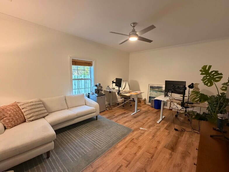 More Photos Of 302 Southard St, Key West Office For Sale