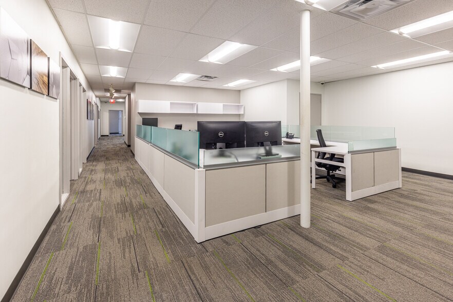 More Photos Of 8020 Westglen Dr, Houston Office For Lease