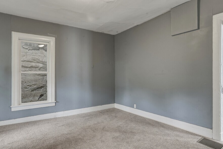More Photos Of 291 Sunset Dr, Corning Apartments For Sale