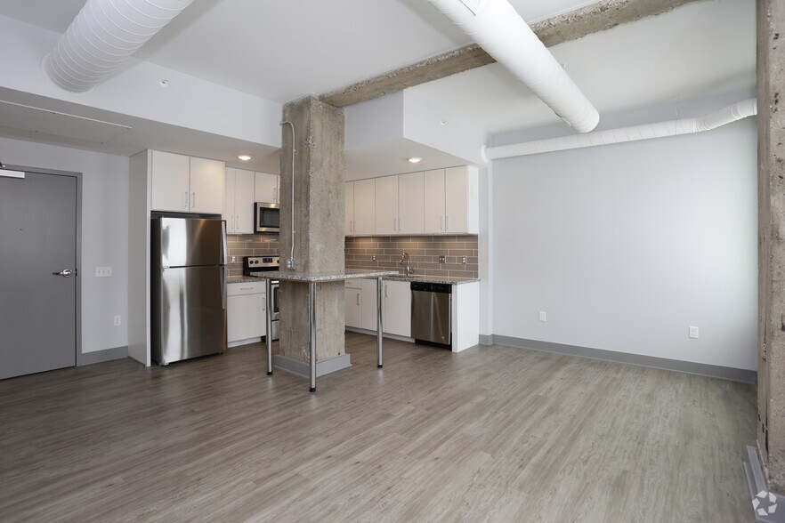 More Photos Of 285 Western Ave, Muskegon Apartments For Lease