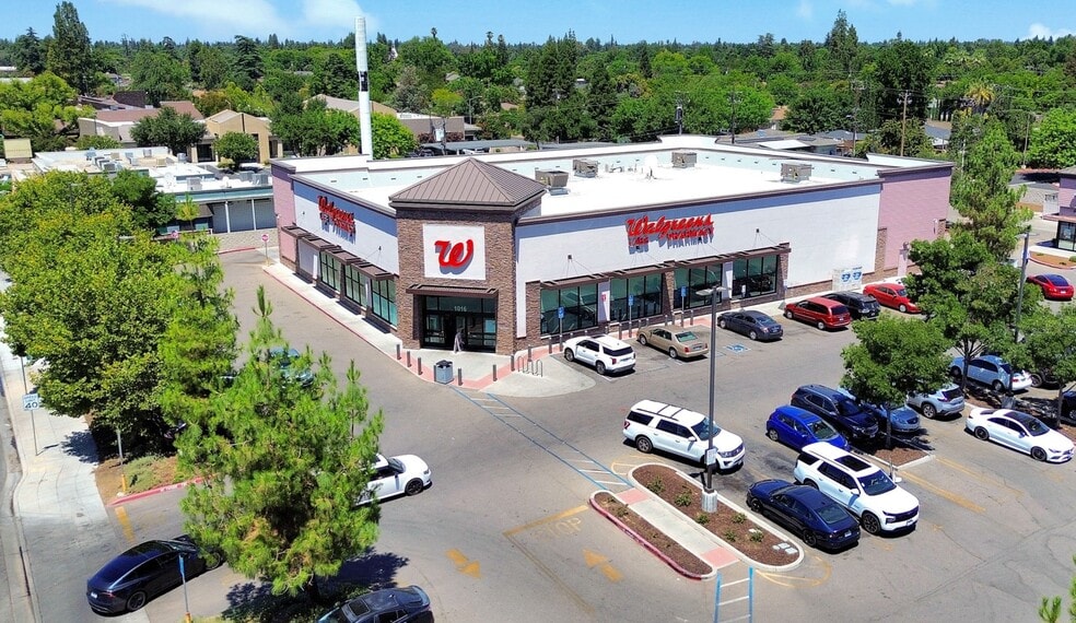 More Photos Of 1016 W Shaw Ave, Fresno Drugstore For Sale