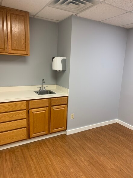 More Photos Of 660 Cooper Rd, Westerville Medical For Sale