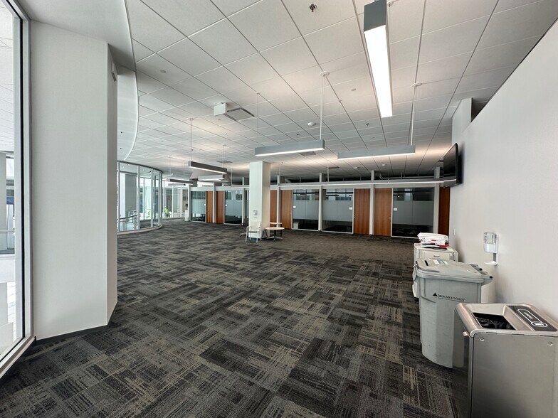 More Photos Of 150 Peabody Pl, Memphis Office For Lease