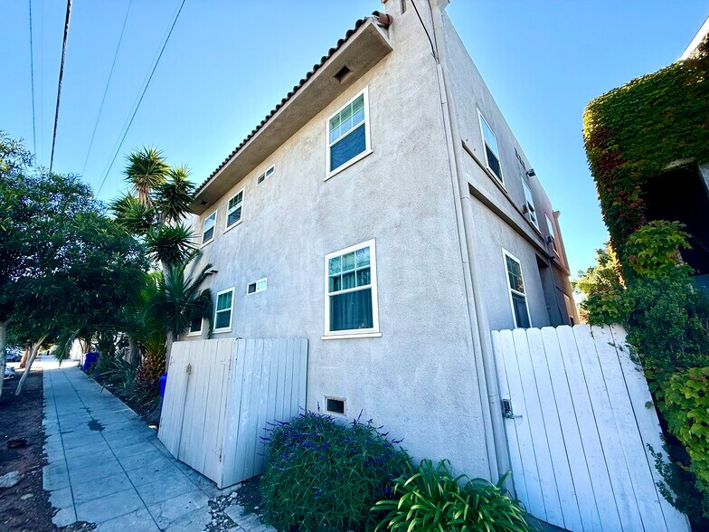 More Photos Of 2164 2nd Ave, San Diego Apartments For Sale