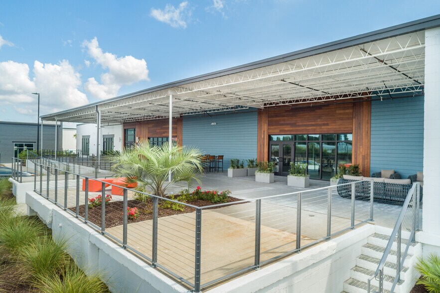 More Photos Of 1859 Summerville Ave, Charleston Office For Lease