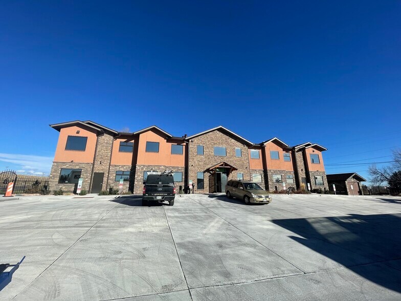 More Photos Of 1038 Union Blvd, Lakewood Medical For Sale