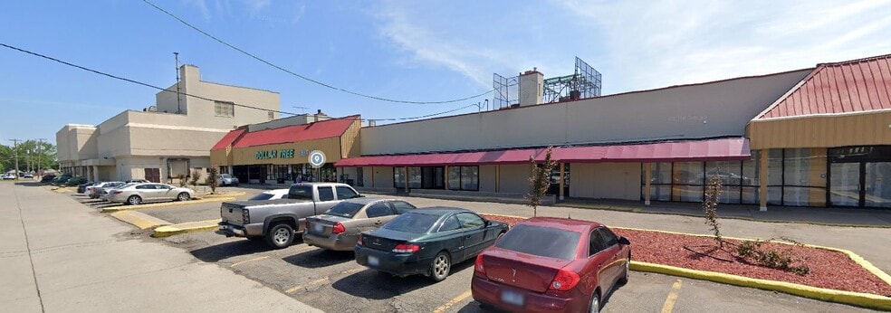 More Photos Of 3574-3760 Fort St, Lincoln Park Unknown For Lease