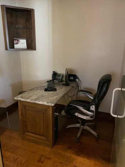 More Photos Of 2051 W Warner Rd, Chandler Unknown For Lease