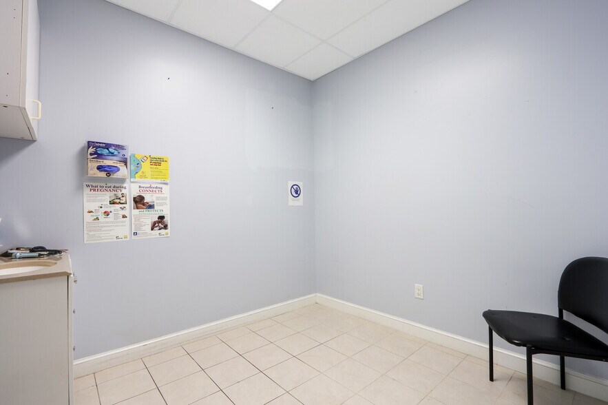 More Photos Of 1405 SE Goldtree Dr, Port Saint Lucie Medical For Lease