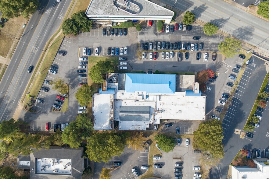 More Photos Of 5180 Park Ave, Memphis Office For Lease