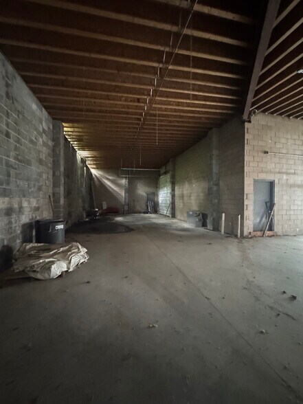 More Photos Of 566 Broadway, Amityville Showroom For Sale