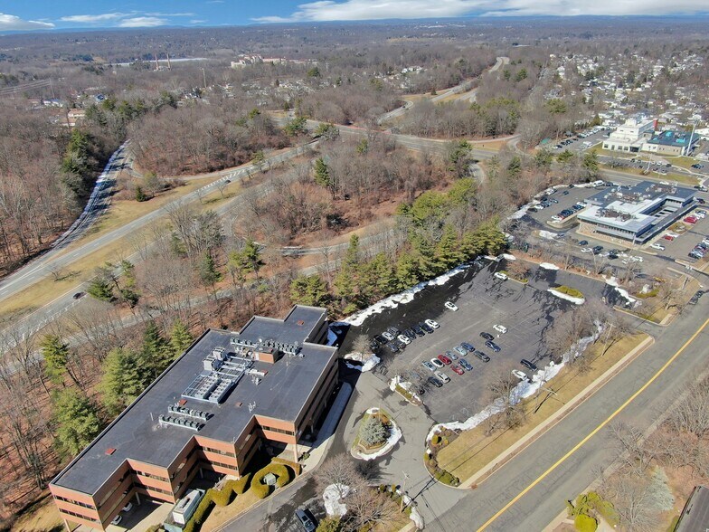 More Photos Of 100 Dutch Hill Rd, Orangeburg Medical For Lease