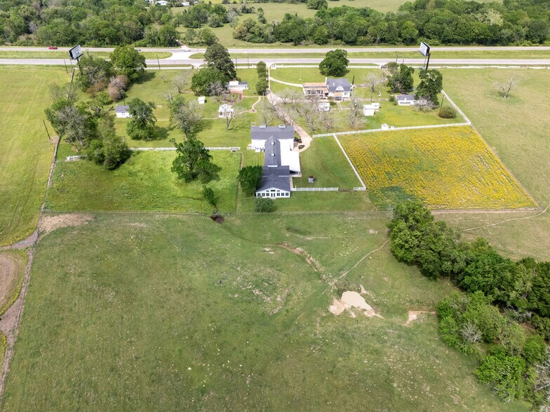 More Photos Of 53447 Highway 290, Hempstead Specialty For Sale