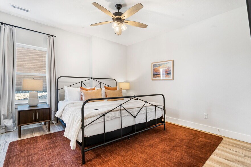 More Photos Of 129 Pioneer Peak, Kimberling City Specialty For Sale