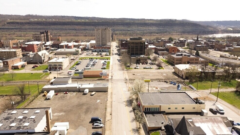 More Photos Of 630 Market St, Steubenville Office For Lease