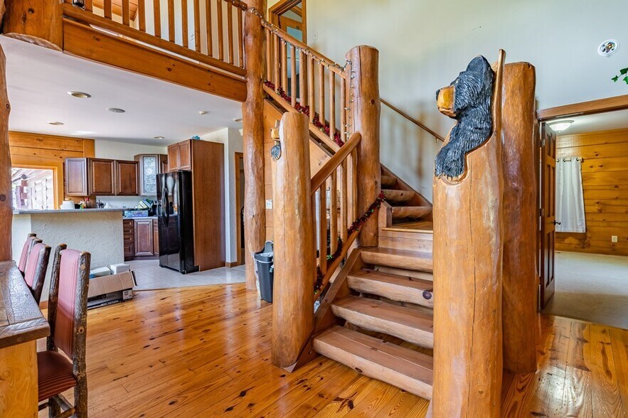 More Photos Of 235 Farmers Market Dr, Hillsville Restaurant For Sale