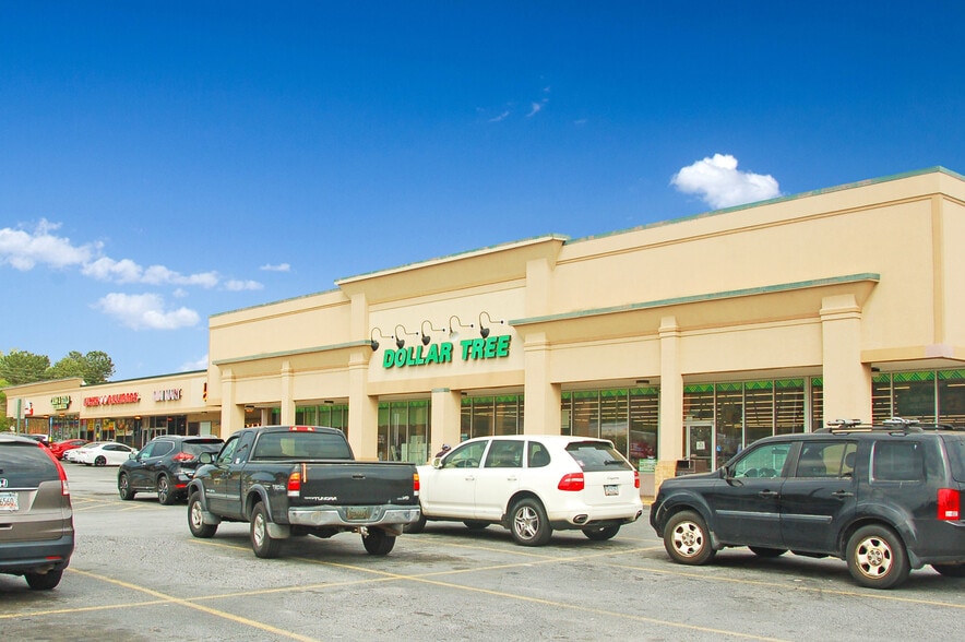 More Photos Of 5942-5950 Buford Hwy, Norcross Unknown For Lease