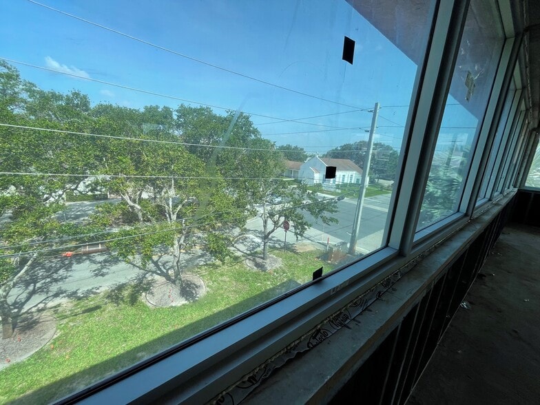 More Photos Of 500 SE Osceola St, Stuart Medical For Sale