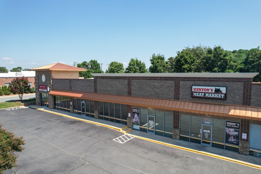 More Photos Of 1905-1939 Nc-119 Hwy S, Mebane Storefront Retail Office For Lease