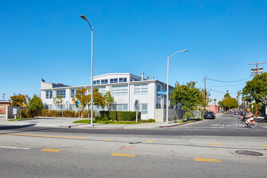 More Photos Of 2100 Abbot Kinney Blvd, Venice Office For Lease