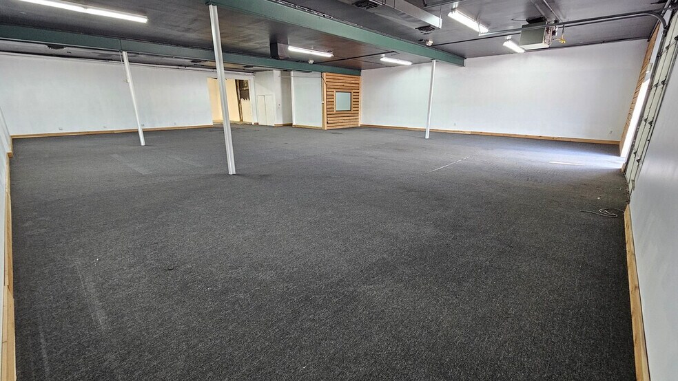 More Photos Of 5010-5030 Acoma St, Denver Warehouse For Lease