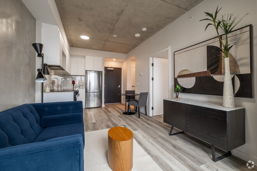 More Photos Of 2140 Baseline, Ottawa Apartments For Lease