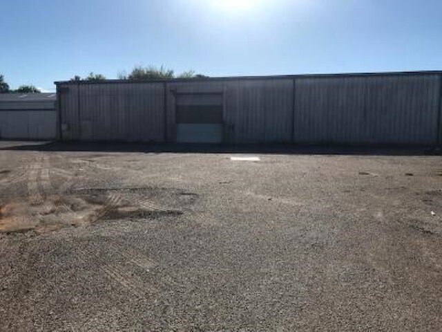 More Photos Of 520 Broadway Ave, Gladewater Industrial For Sale