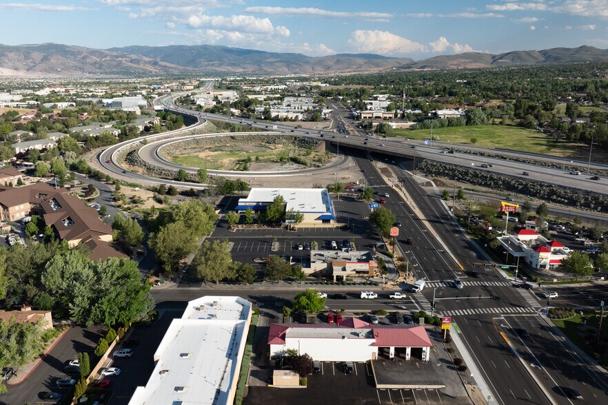 More Photos Of 80 E Patriot Blvd, Reno Freestanding For Lease