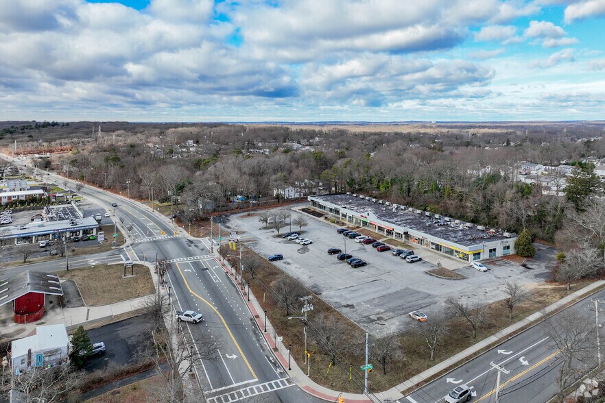 More Photos Of 1021 Portion Rd, Farmingville Unknown For Lease