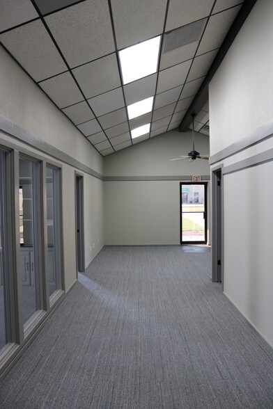 More Photos Of 2845 Broce Dr, Norman Office For Sale