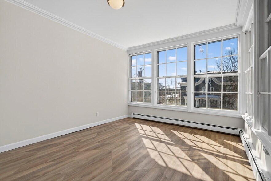 More Photos Of 86 Summer St, Haverhill Apartments For Sale