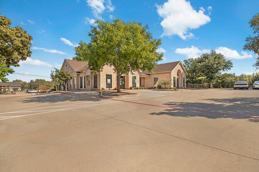 More Photos Of 1834-1836 Keller Pky, Keller Loft Creative Space For Lease