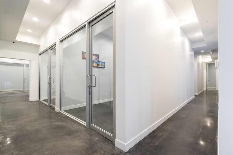 More Photos Of 6829 Lankershim Blvd, North Hollywood Medical For Lease